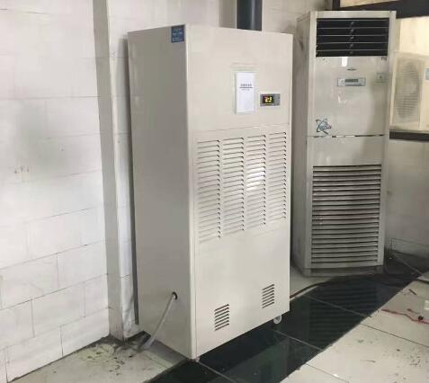 工業(yè)抽濕機(jī)為什么一定要使用